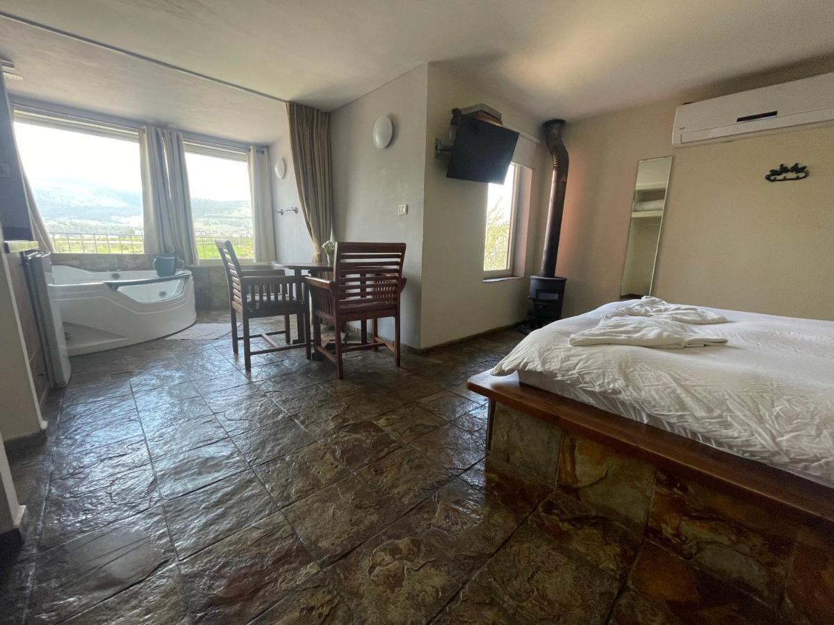 Gross Nofesh And Spa Guesthouse Beit Hillel Bagian luar foto