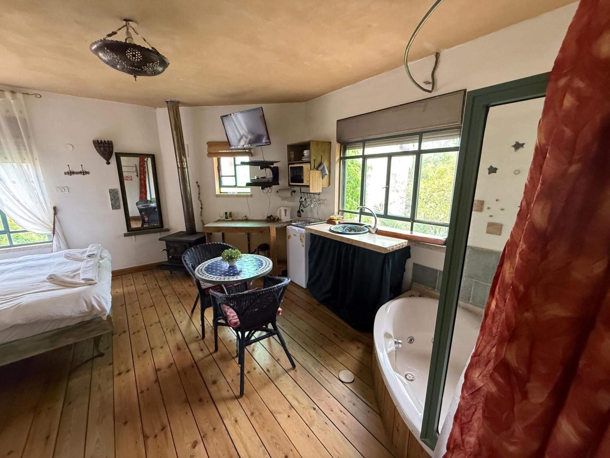 Gross Nofesh And Spa Guesthouse Beit Hillel Bagian luar foto